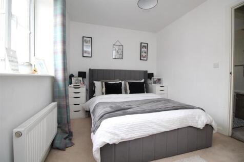 bedroom 1 image.JPG