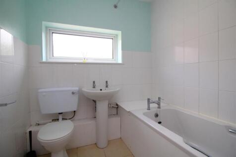 bathroom .JPG