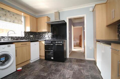 kitchen 1 .JPG