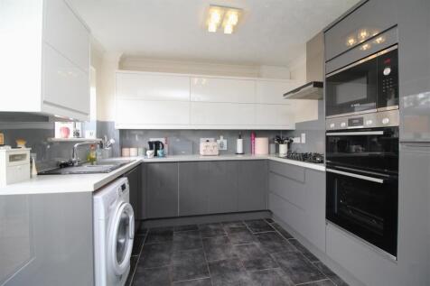 kitchen .JPG