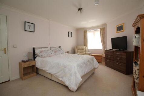 bedroom image 2 .JPG