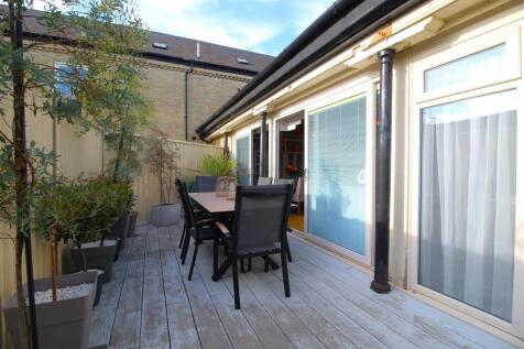 decking area 2 .JPG