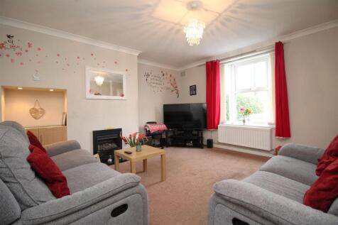 living room 3 .JPG