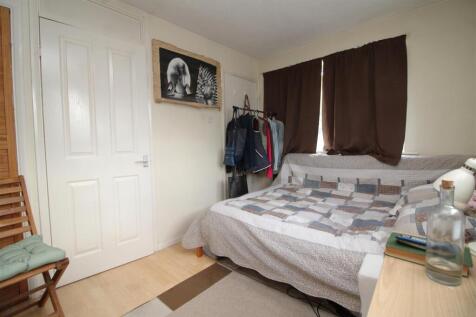 bedroom 1 image 2 .JPG