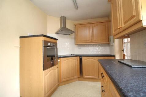 kitchen 2 .JPG