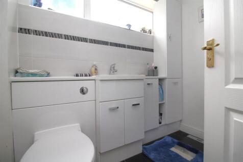 shower room 2 .JPG