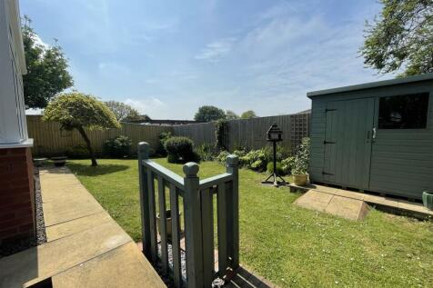 Garden 1.JPG