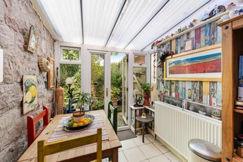 Breakfast Room.jpg