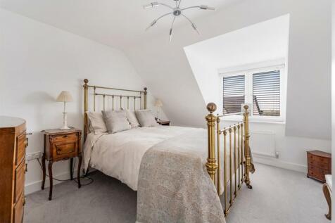 Bedroom 2.jpg