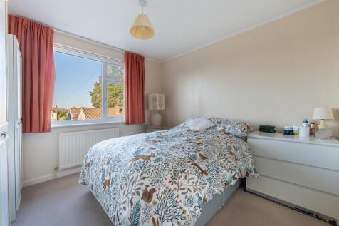 Bedroom 2 1.jpg