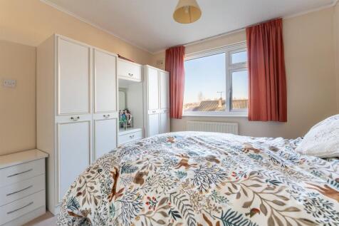 Bedroom 2 2.jpg