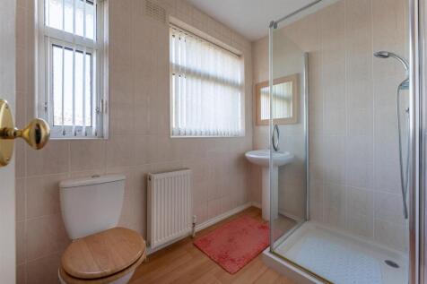 Shower Room.jpg