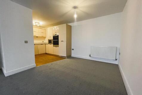 Kitchen Dining Area.JPG