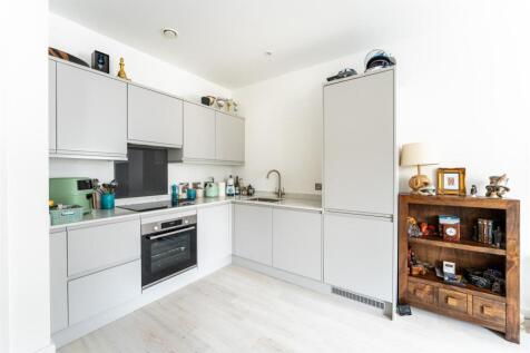 Kitchen Area.jpg