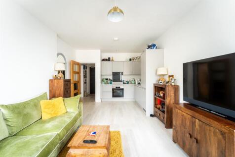 Lounge Area 2.jpg