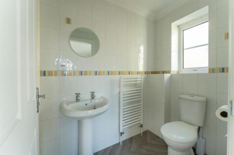 En-suite 1.jpg