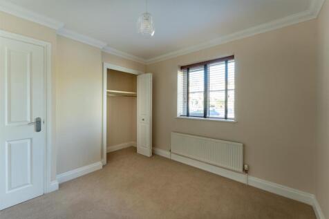 Bedroom 4.jpg