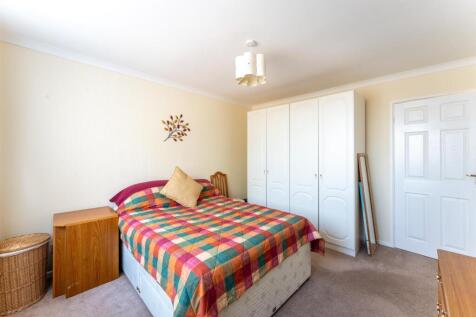 Bedroom One 1.jpg
