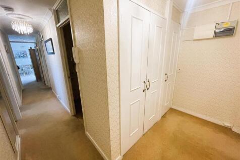 Entrance Hall.JPG