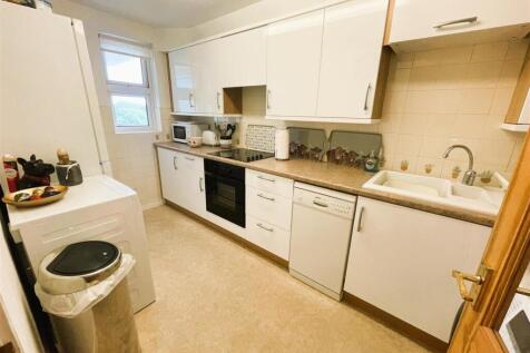 Kitchen.JPG