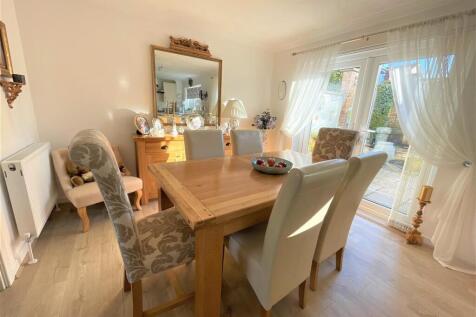 dining room.JPG