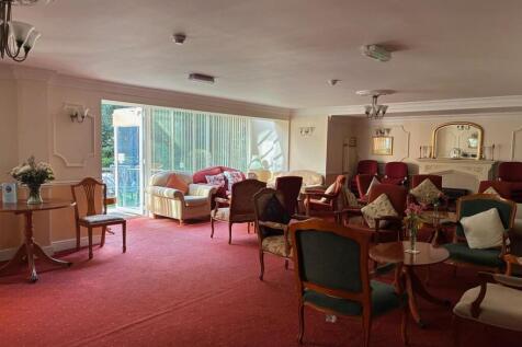 Guest Lounge.jpg