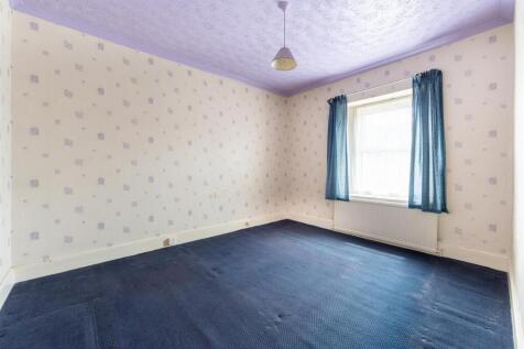 Bedroom One.jpg
