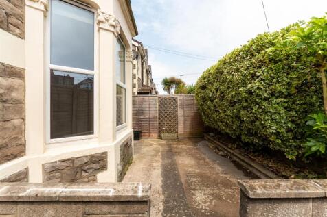 Front Garden.jpg
