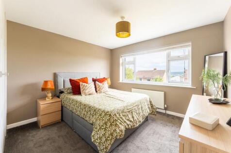 Bedroom One 1.jpg