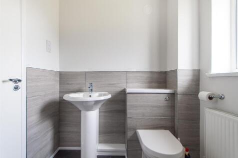 Bathroom 2.jpg