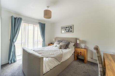 Bedroom One 1.jpg
