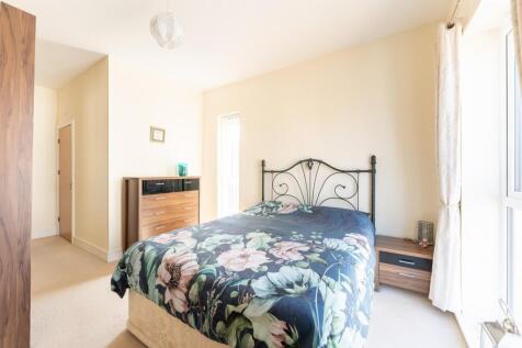 Bedroom One 1.jpg