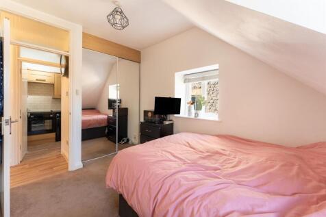 Bedroom One 2.jpg
