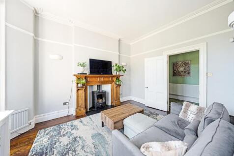 Sitting Room 1.jpg