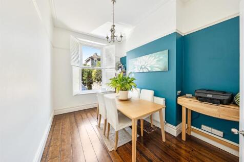 Dining Room.jpg