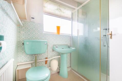 Shower Room.jpg