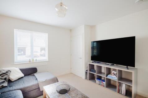 Lounge 1.jpg