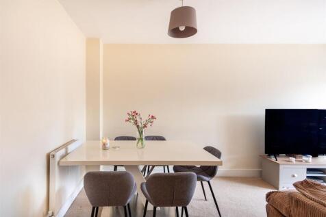 Dining Area.jpg