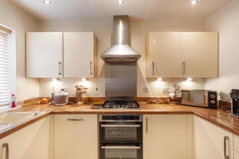 Kitchen 1.jpg
