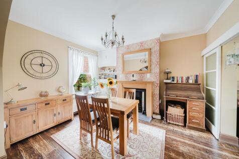 Dining Room.jpg