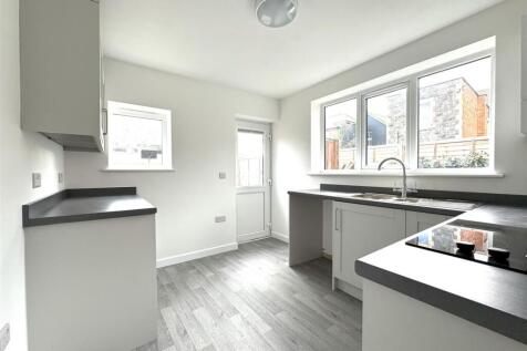 Kitchen 4.jpg