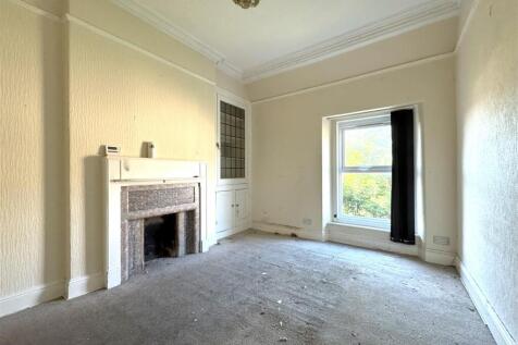 5 Hibernia Mansions lounge 1.jpg