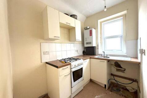 Kitchen 5 Hibernia Mansions.jpg