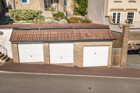 Windsong Garages