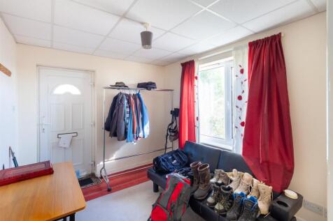 Windsong Flat bedroom 2