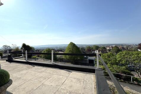 Seating terrace