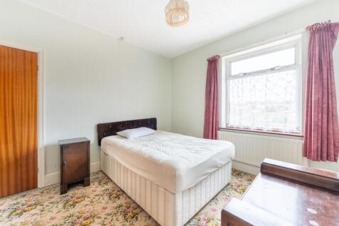 Bedroom 2 2.jpg