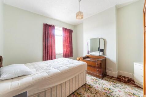 Bedroom 2.jpg