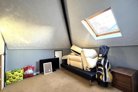 Loft room / office