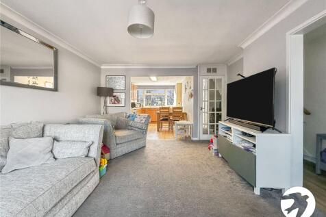 Living Room/Kitchen
